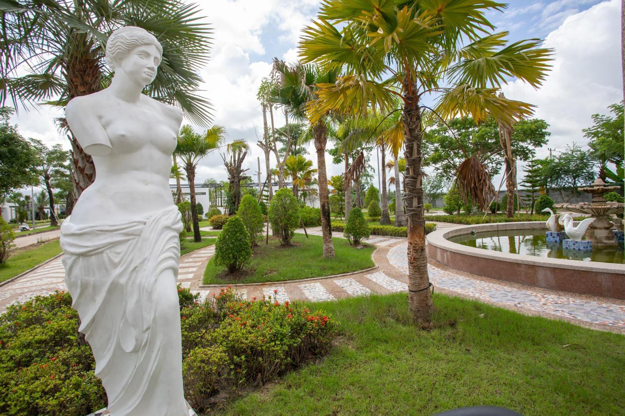 Wonderland Suites And Resort Sihanoukville Bagian luar foto